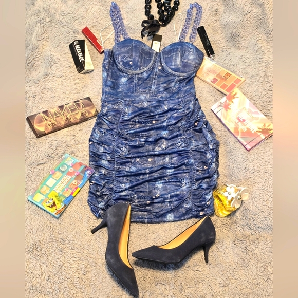 Beautiful dress denim look size Medium NWT - Picture 5 of 6